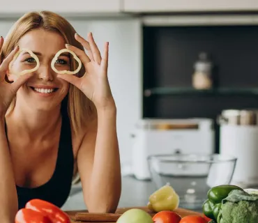 Foods to Eat and Avoid After Liposuction