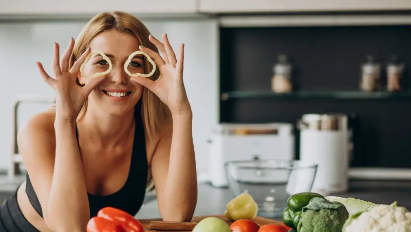 Foods to Eat and Avoid After Liposuction
