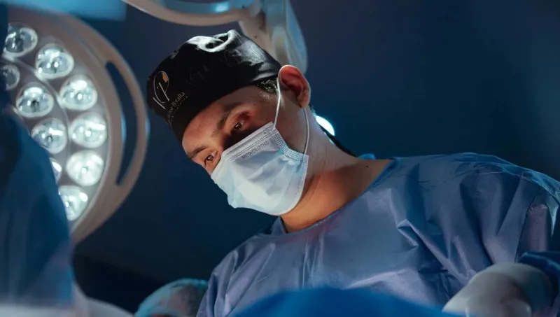 Selecting a Board-Certified Plastic Surgeon in Turkey